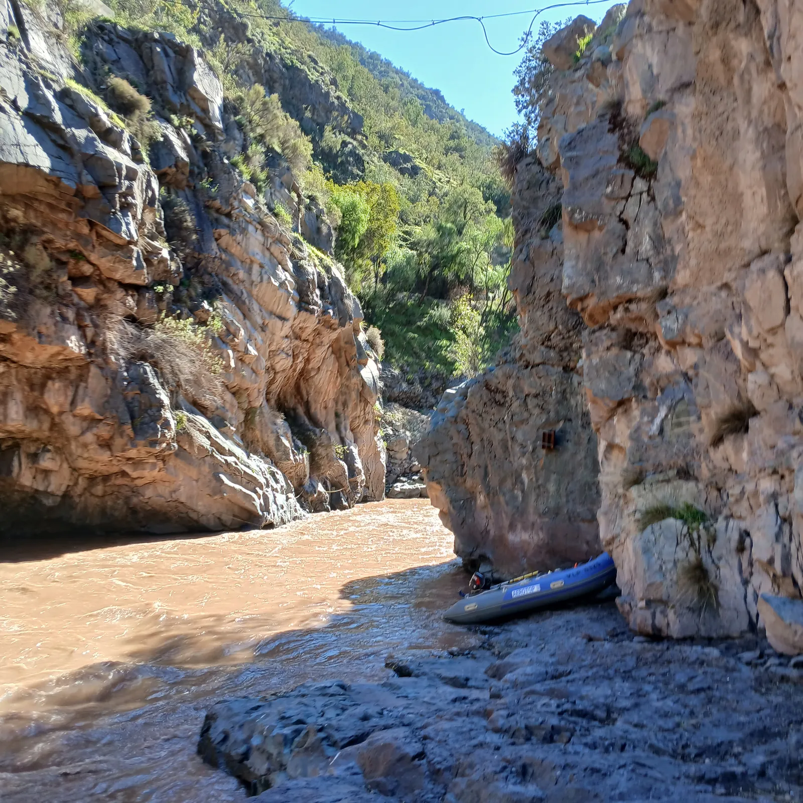 Cañón y río, zona de trabajo